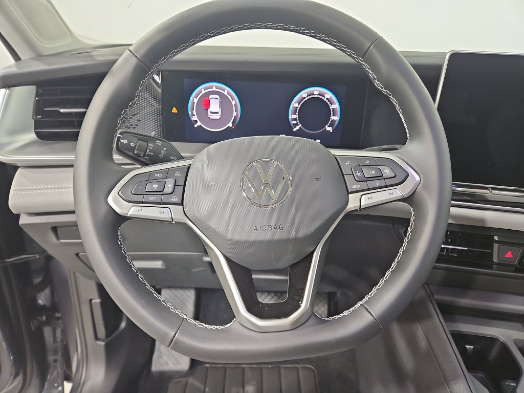 New 2026 Volkswagen Tiguan SE AWD/4WD image 14