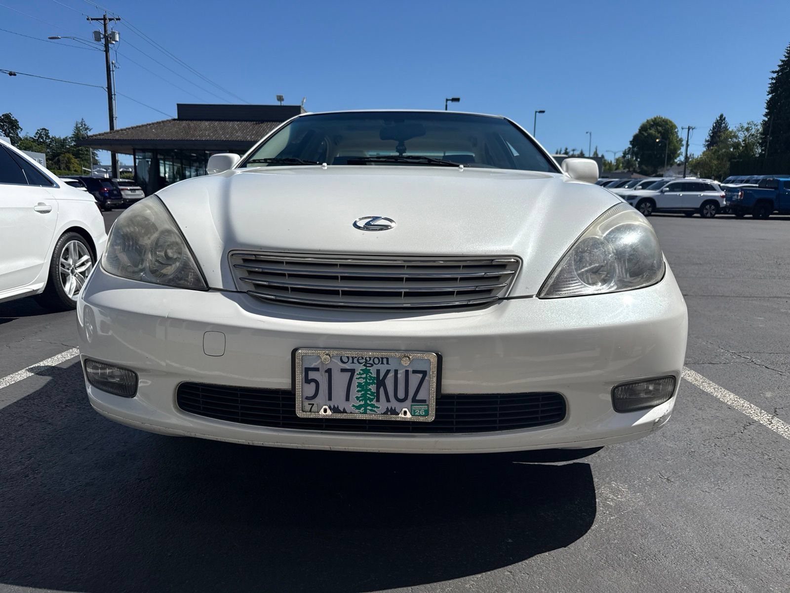 Used 2003 Lexus ES 330 FWD image 2