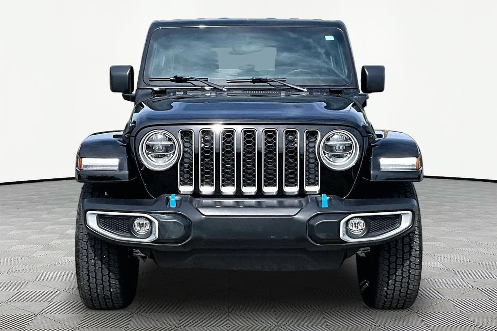 Used 2022 Jeep Wrangler Unlimited Sahara w/ Cold Weather Group AWD/4WD image 3