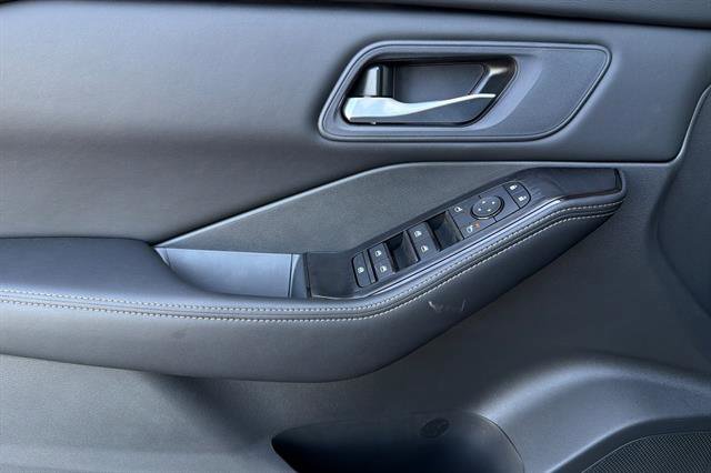 New 2026 Nissan Rogue SV FWD image 11