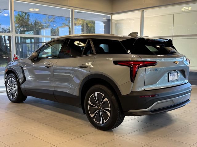 Used 2024 Chevrolet Blazer EV LT AWD/4WD image 11