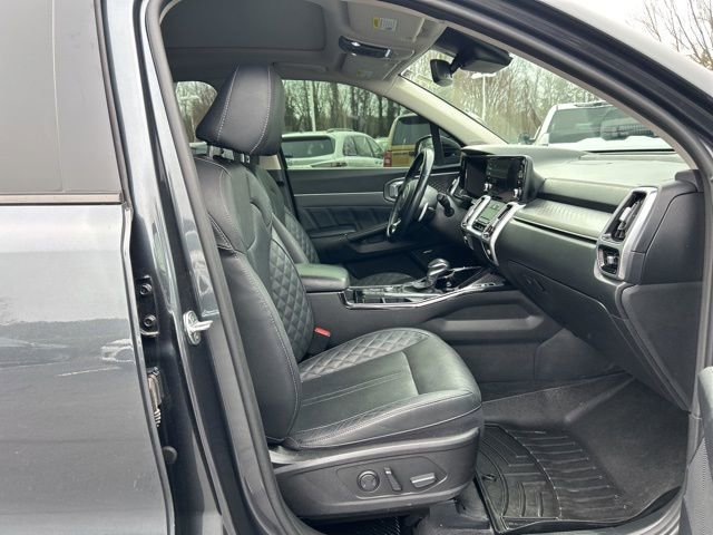 Used 2021 Kia Sorento SX image 16
