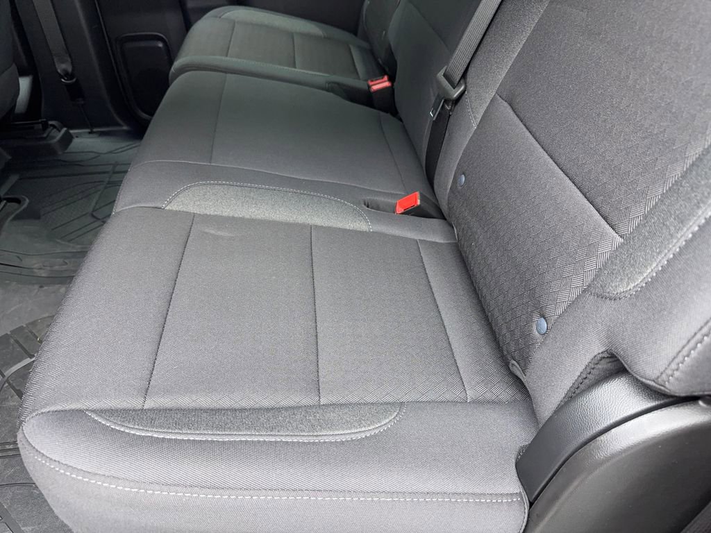 Used 2025 Chevrolet Silverado 1500 Custom image 40