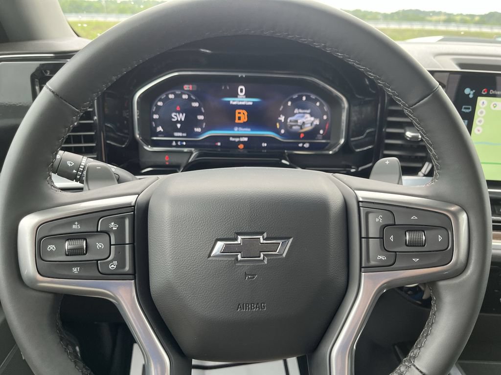 Used 2025 Chevrolet Silverado 1500 LT Trail Boss w/ Convenience Package II AWD/4WD image 14
