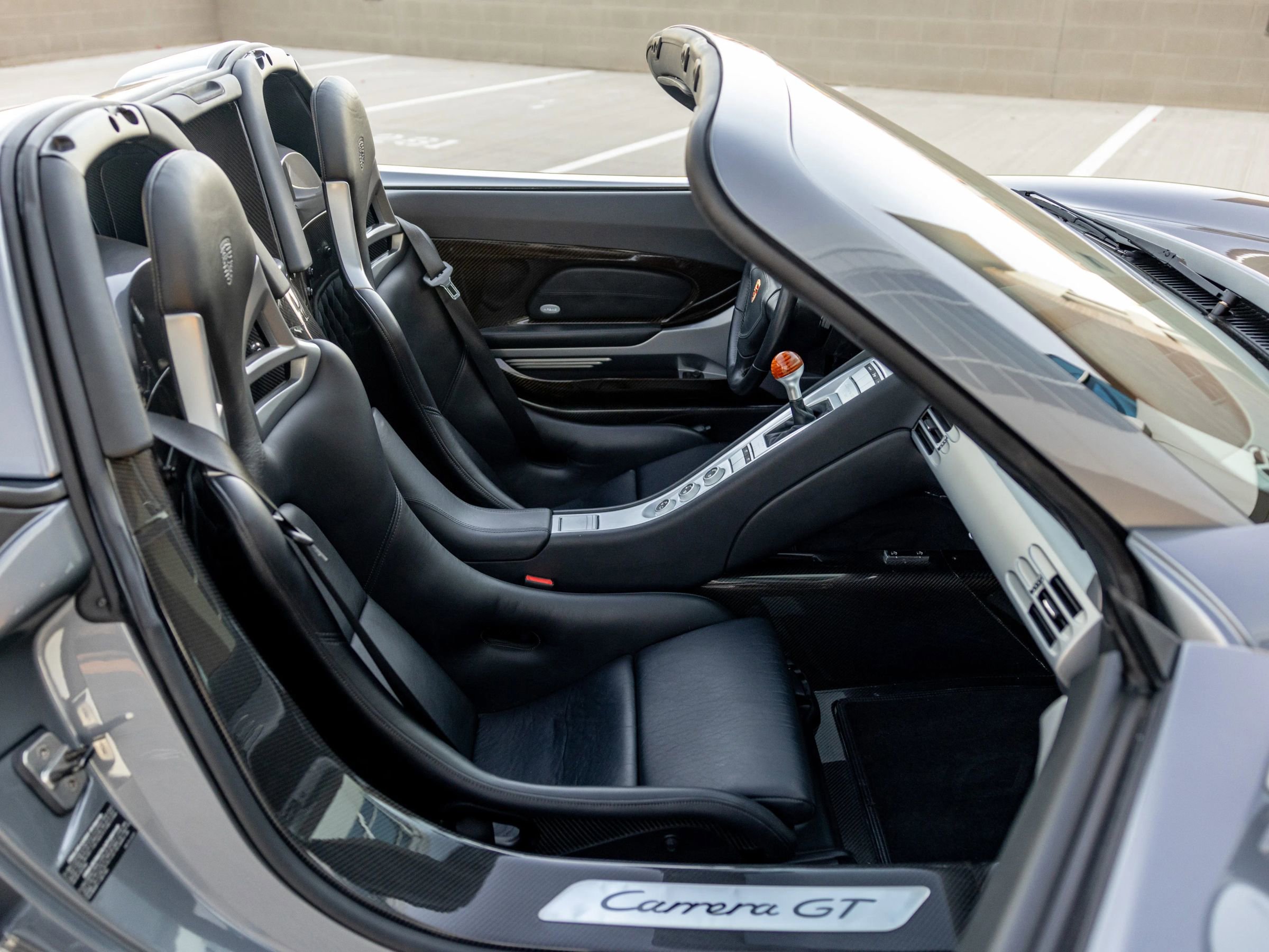 Used 2004 Porsche Carrera GT image 15