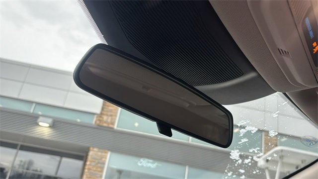 Used 2023 Ford Explorer XLT image 22