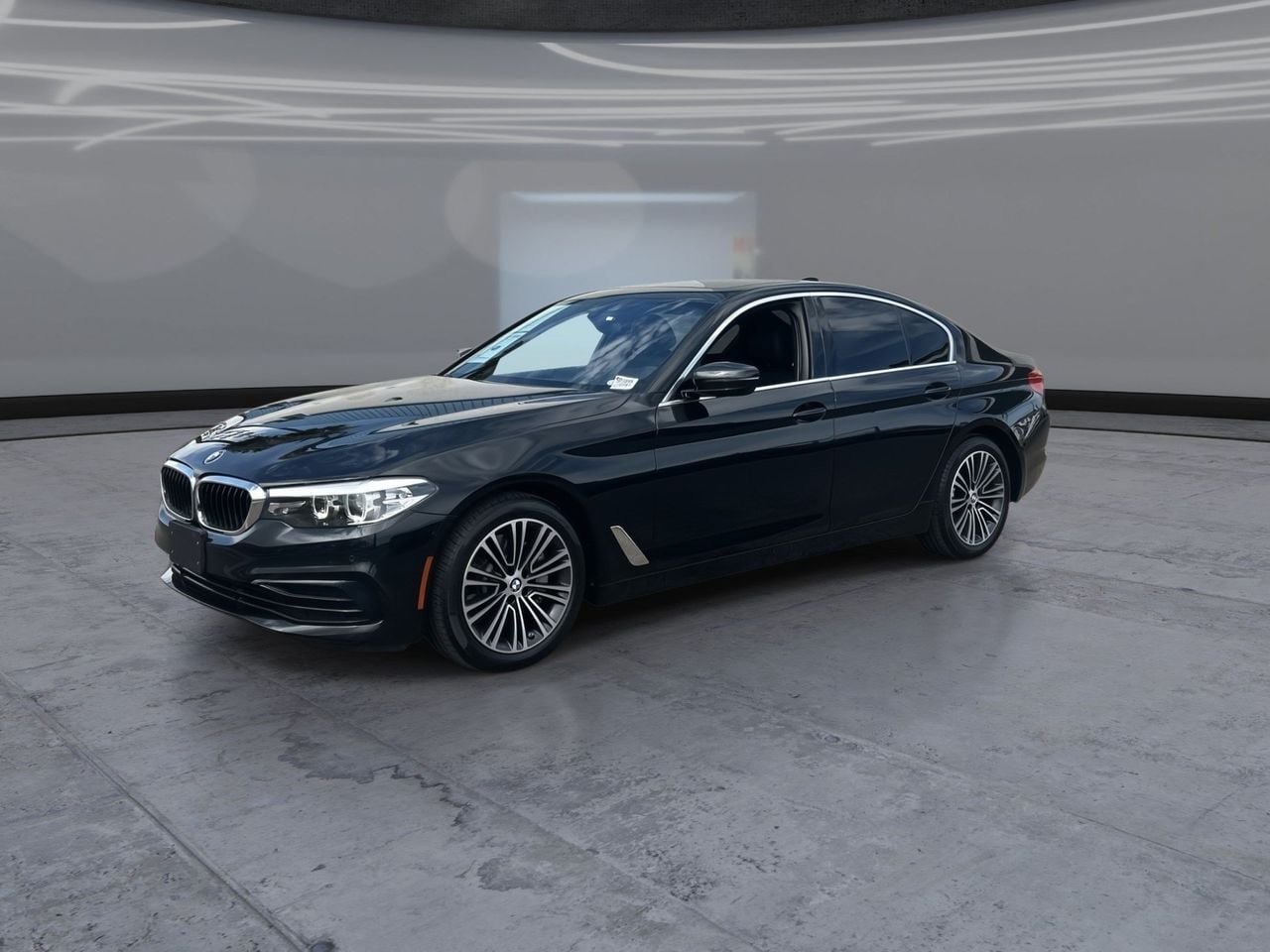Used 2019 BMW 530i xDrive AWD/4WD image 3