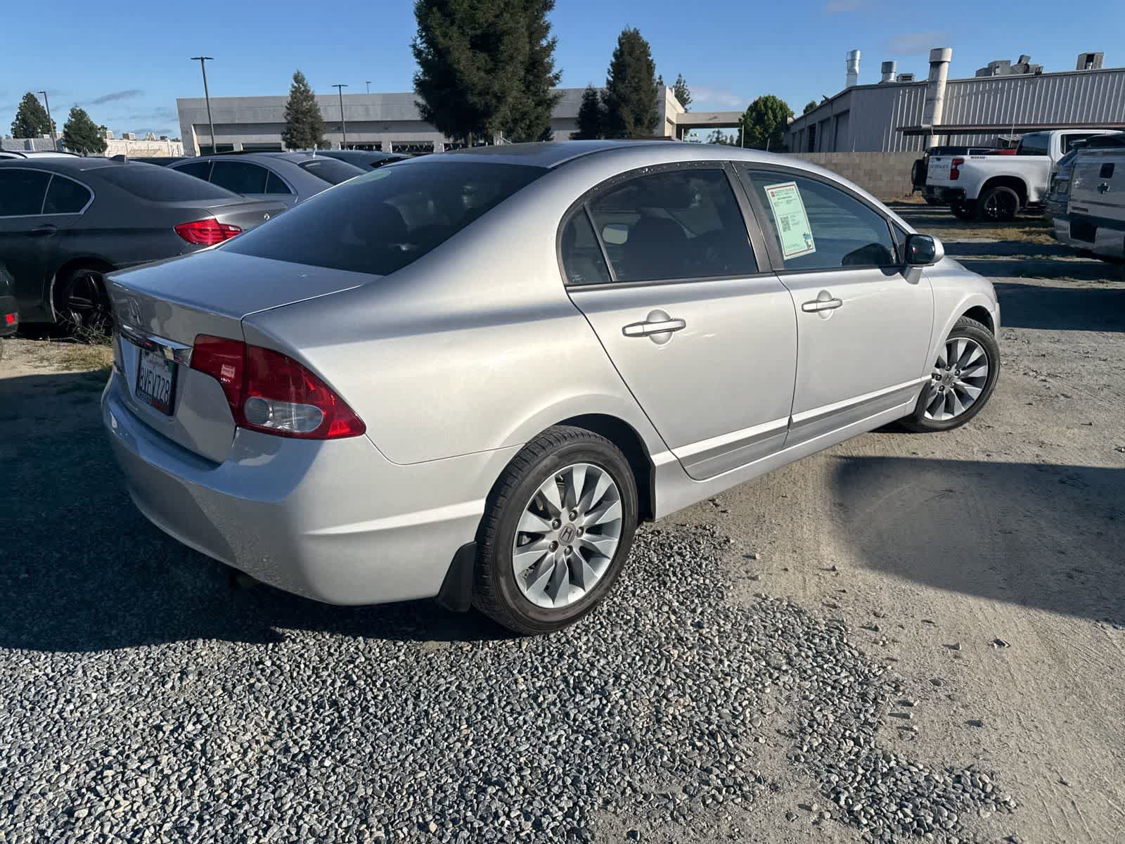 Used 2011 Honda Civic EX-L image 4