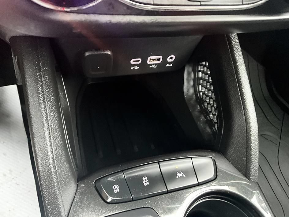 Used 2023 Chevrolet TrailBlazer LT FWD image 23