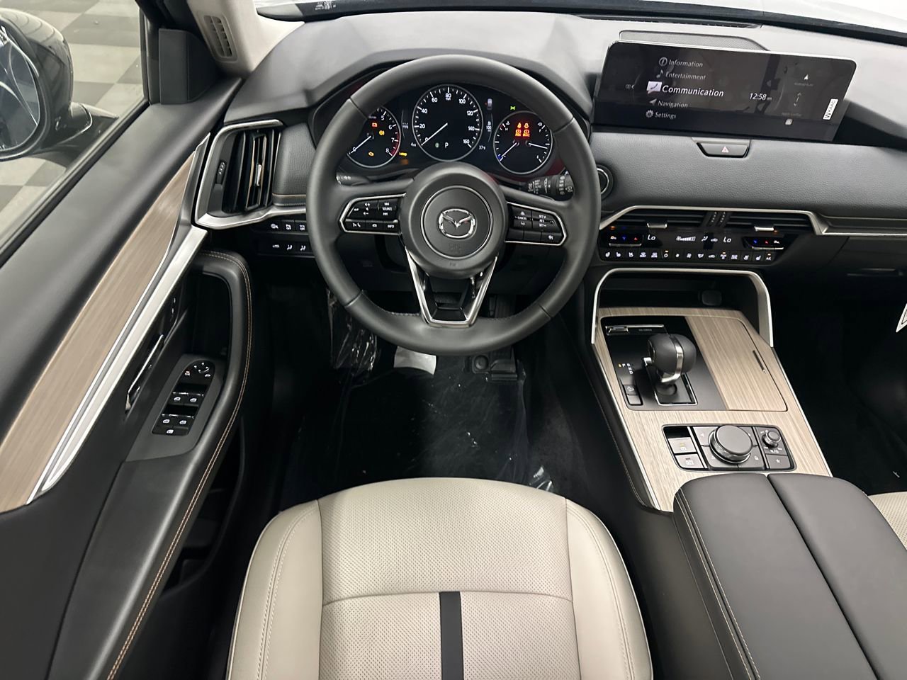 New 2026 MAZDA CX-90 3.3 Turbo w/ Preferred Package AWD/4WD image 23