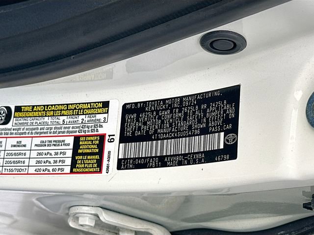 Used 2025 Toyota Camry LE FWD image 30
