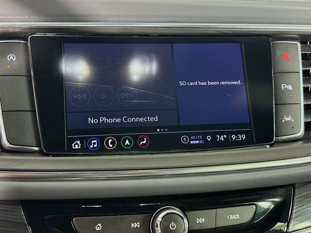 Used 2024 Buick Enclave Premium image 19