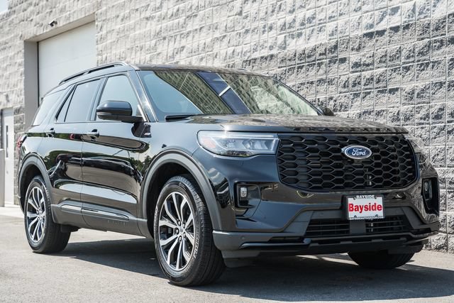 Used 2026 Ford Explorer ST-Line AWD/4WD image 2