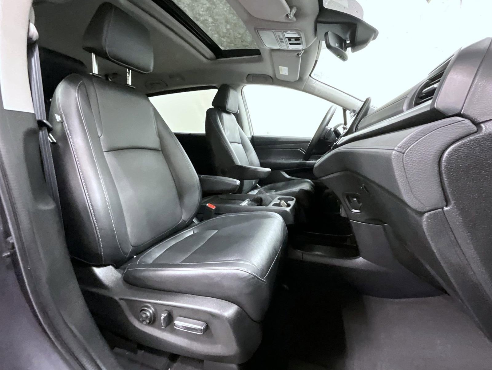 Used 2020 Hyundai Santa Fe Limited image 16