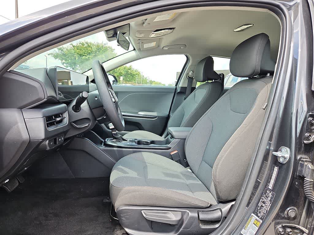 Used 2025 Kia K4 FWD image 13