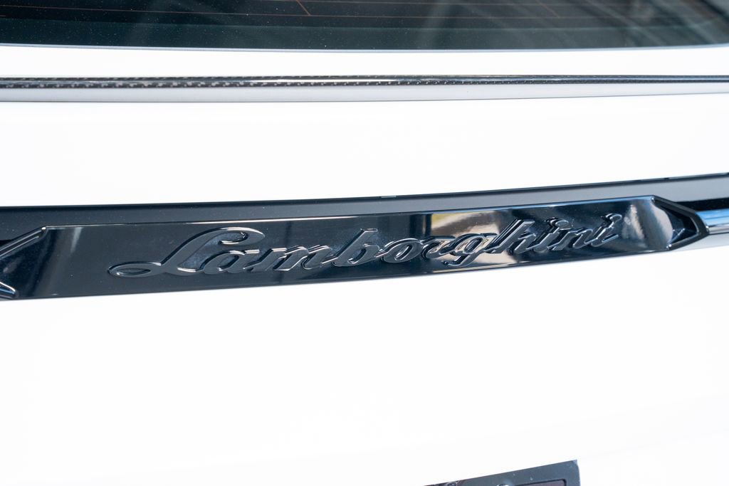 Used 2024 Lamborghini Urus Performante image 33