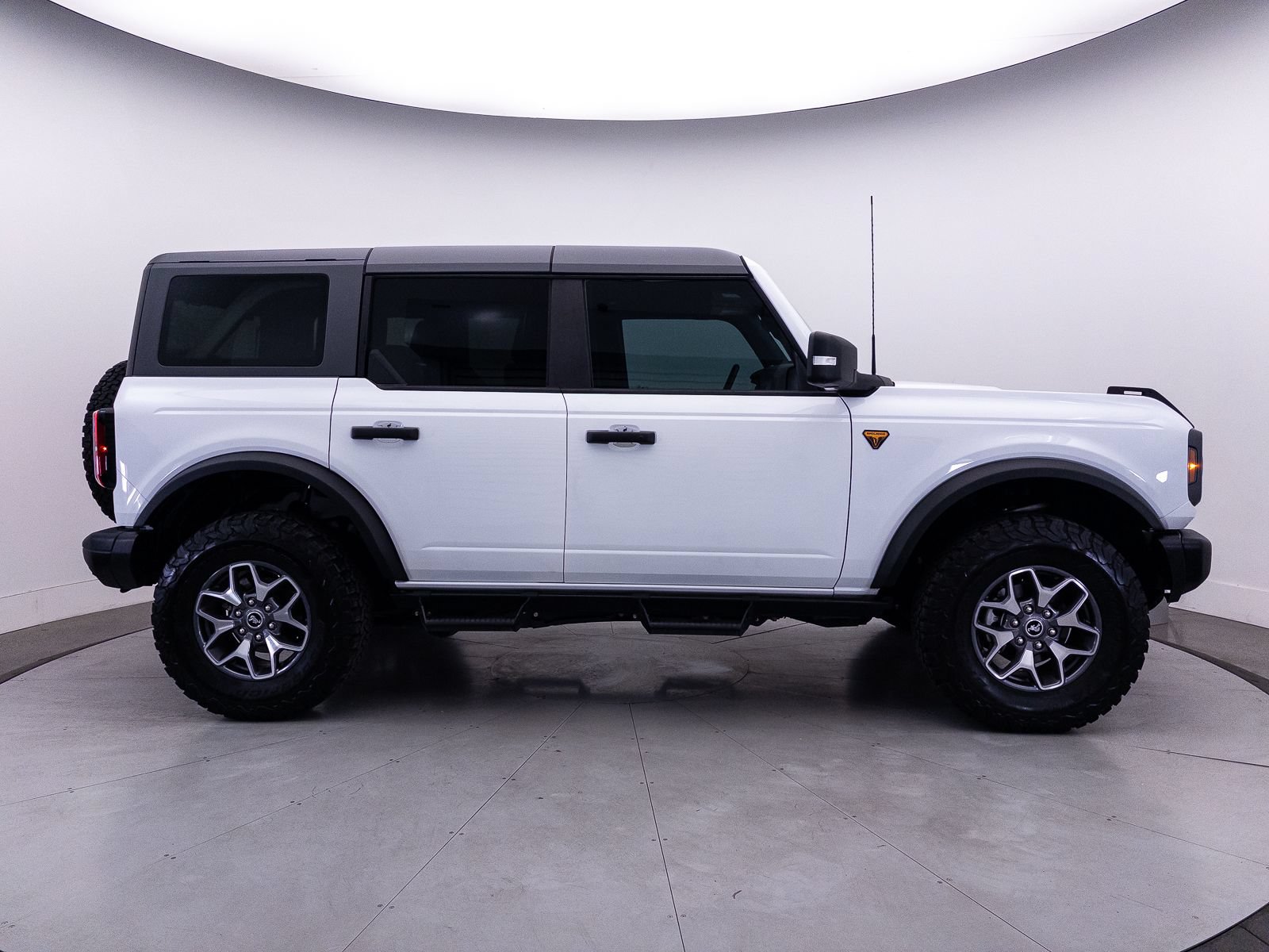 Used 2023 Ford Bronco Badlands AWD/4WD image 50