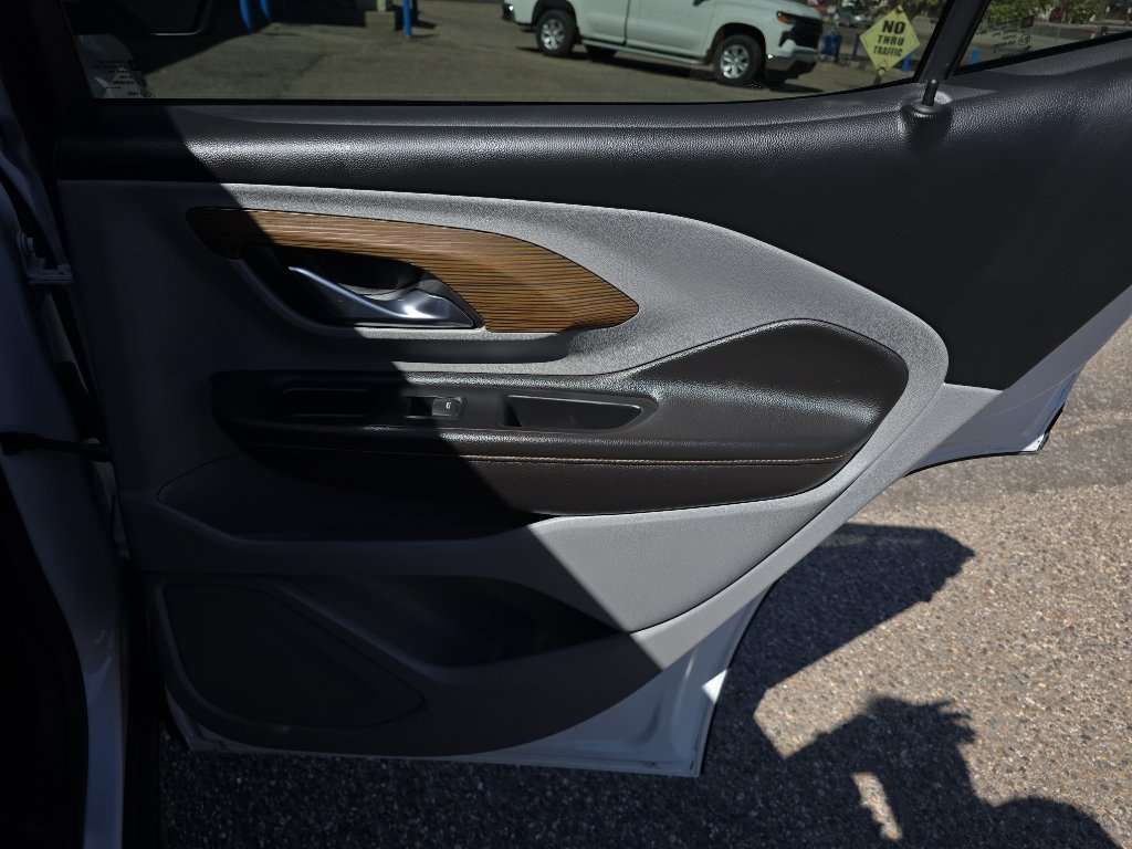 Used 2020 GMC Terrain SLE image 28