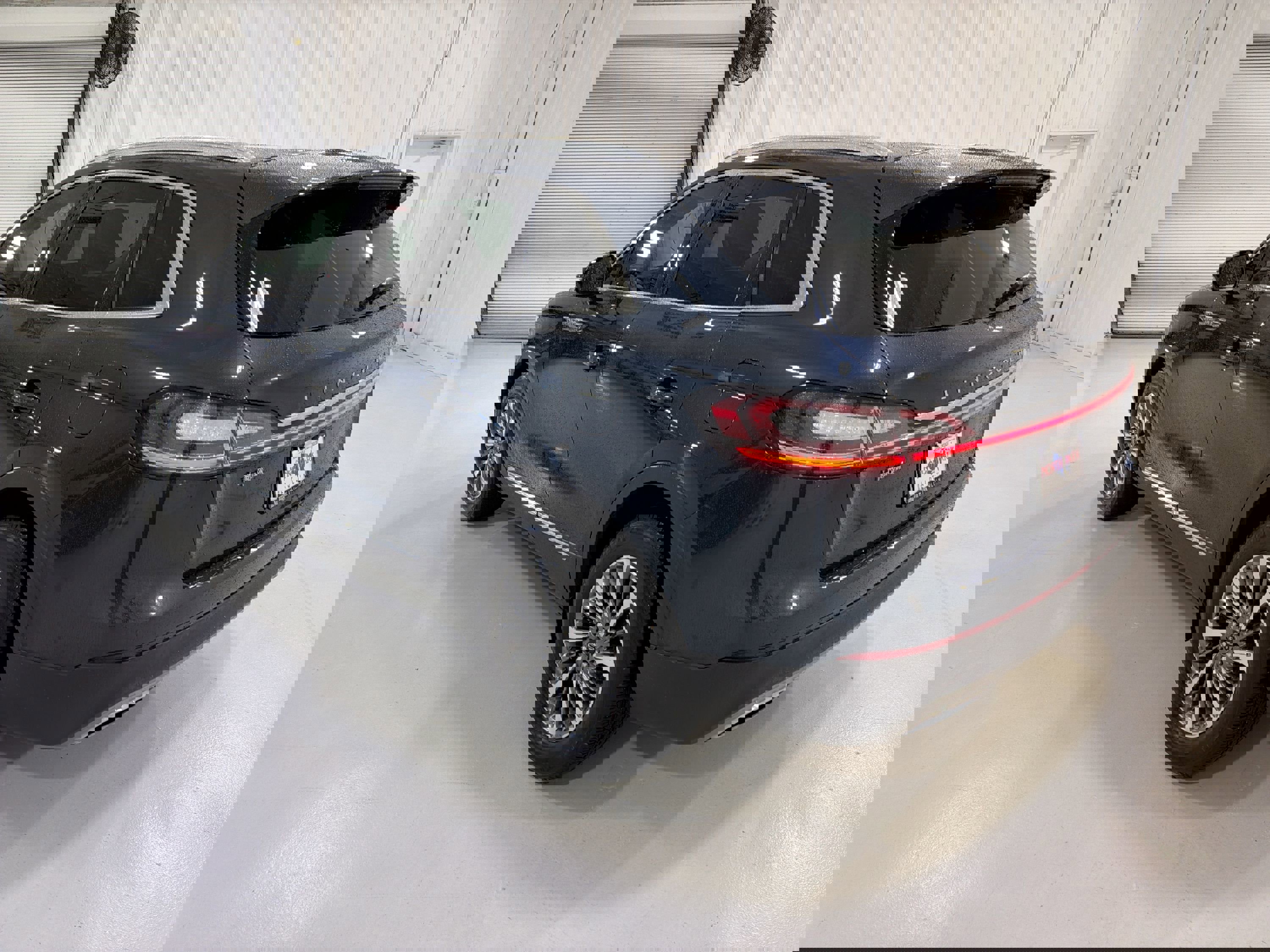 Used 2023 Lincoln Nautilus AWD w/ Premium Package image 25