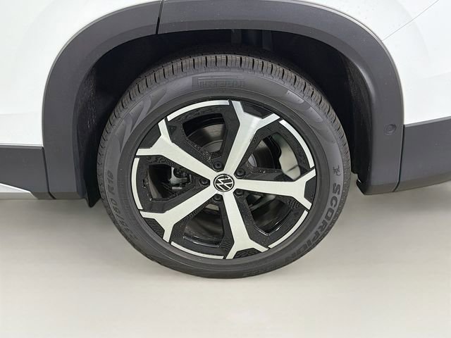 New 2026 Volkswagen Tiguan SE image 31