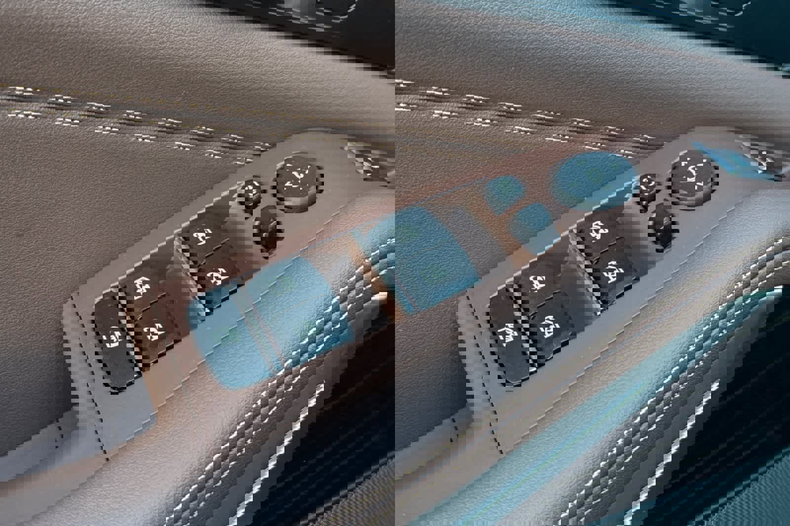 Used 2025 BMW X5 xDrive40i image 13