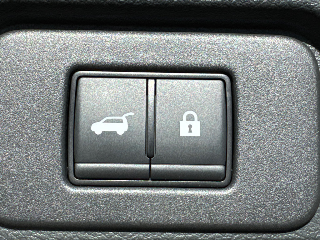 Certified 2024 Nissan Rogue Platinum w/ Platinum Premium Package FWD image 19