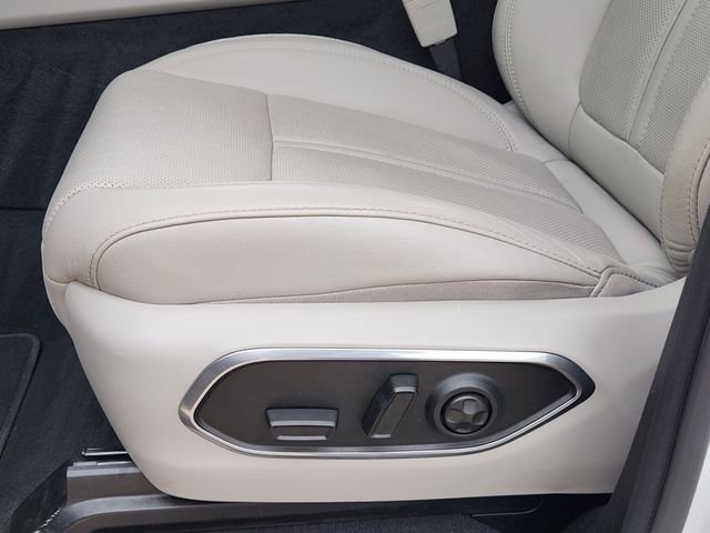 Certified 2024 Jeep Wagoneer Series II image 22