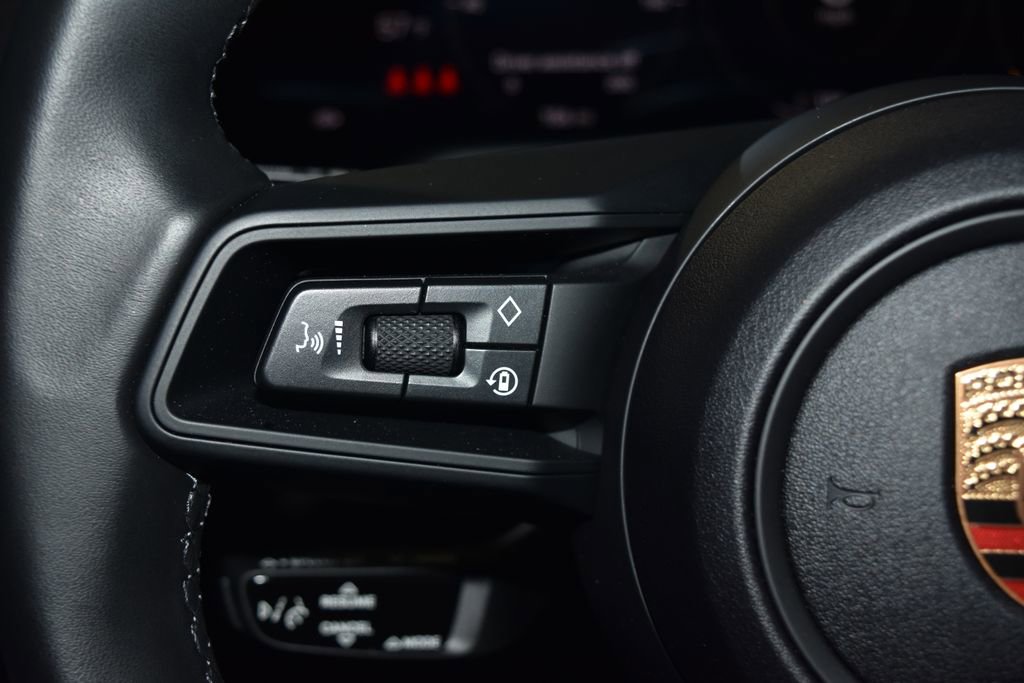 Used 2024 Porsche Taycan image 10