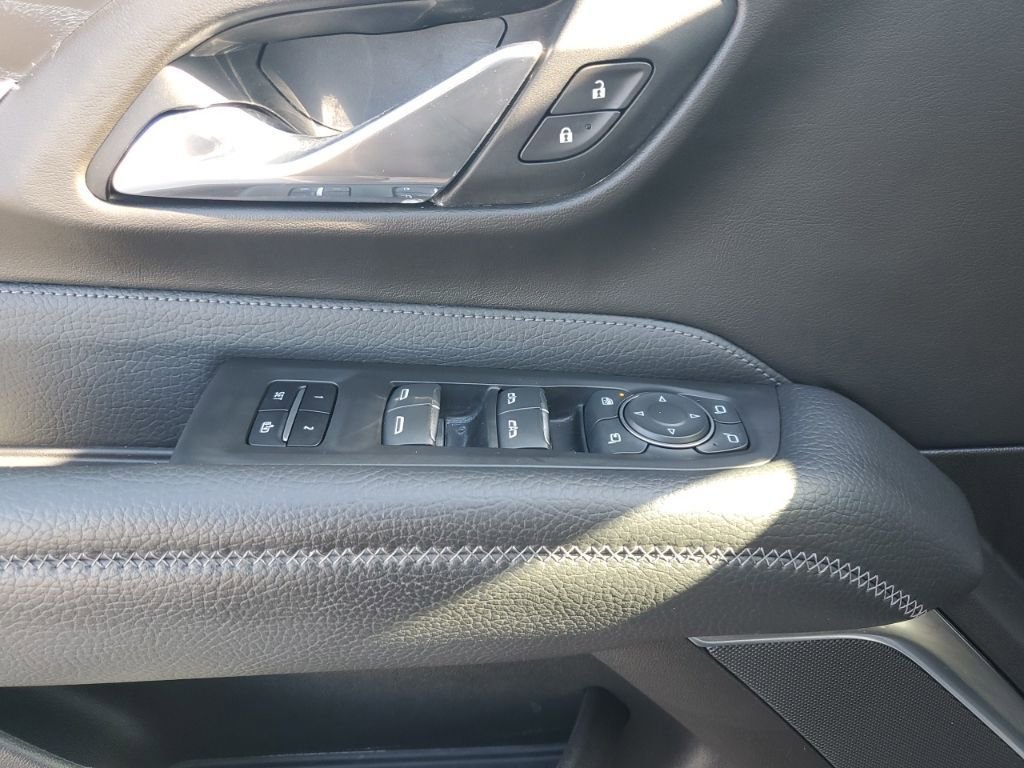 Used 2021 GMC Yukon Denali w/ Denali Premium Package image 29