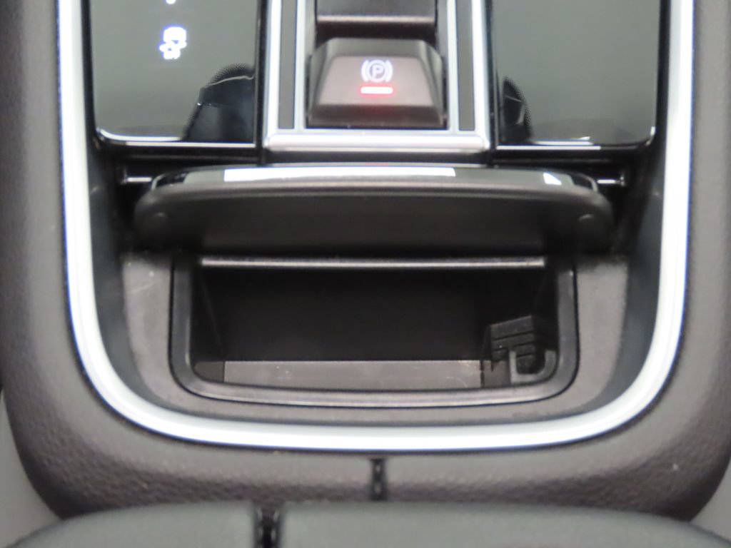 Certified 2023 Porsche Panamera RWD image 28