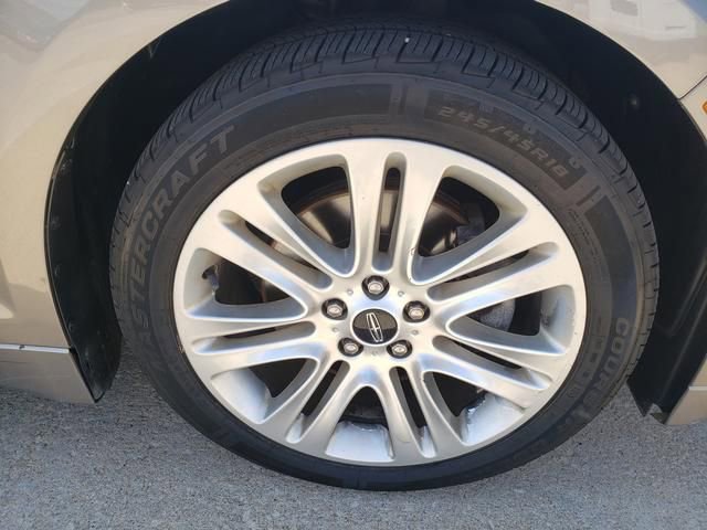 Used 2016 Lincoln MKZ FWD image 28