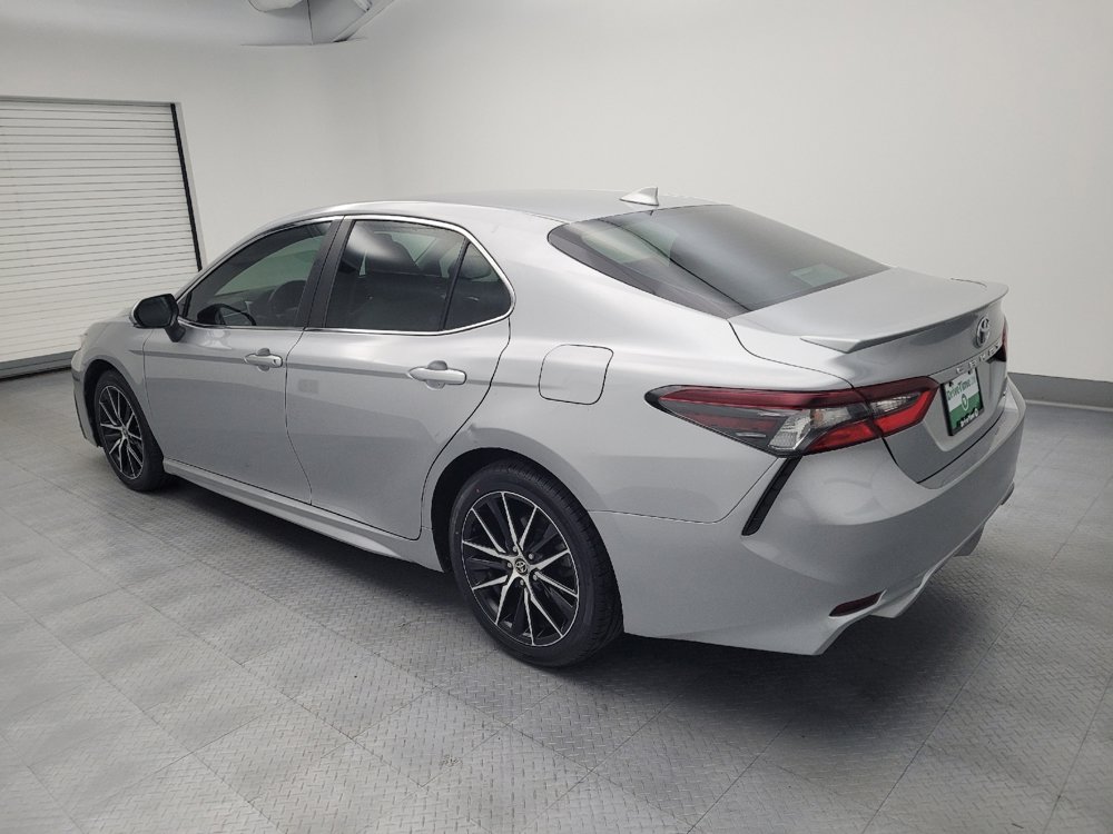Used 2023 Toyota Camry SE w/ Convenience Package FWD image 3