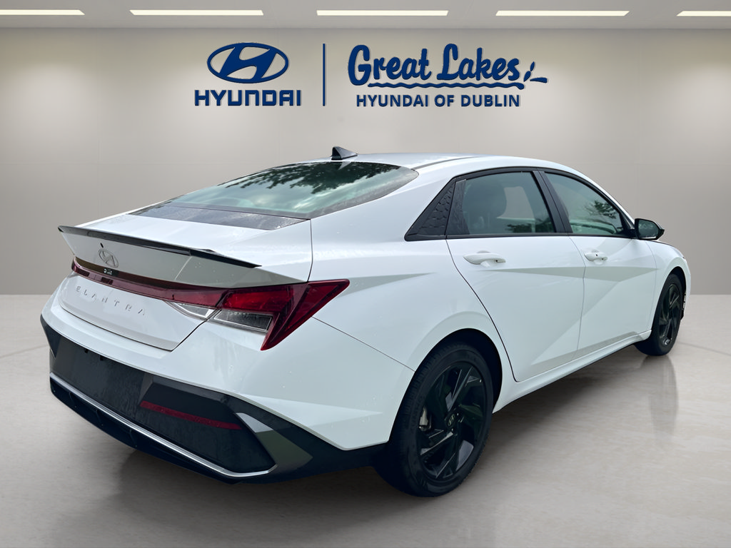 Used 2026 Hyundai Elantra Sport FWD image 5