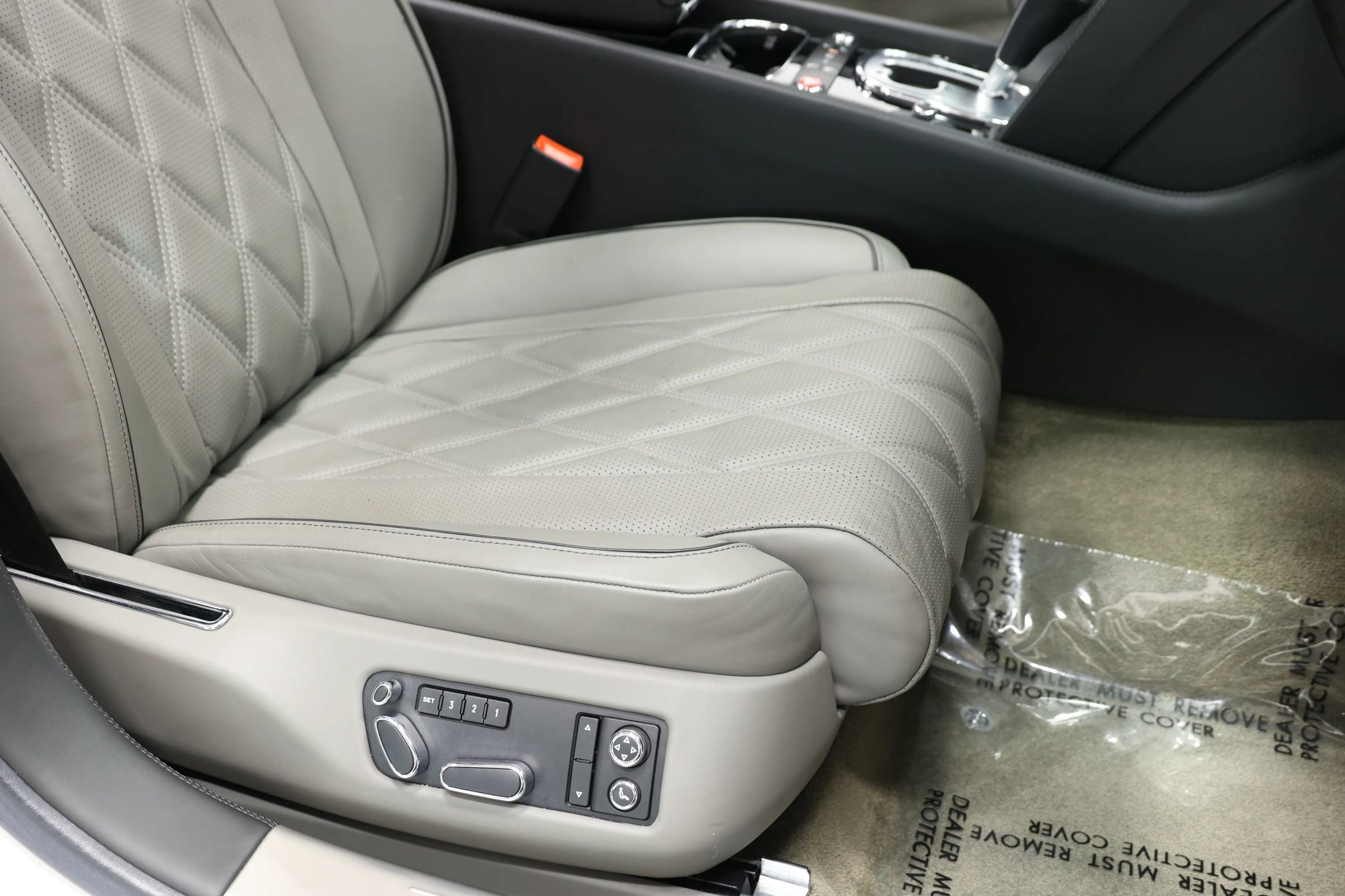 Used 2014 Bentley Flying Spur W12 image 80