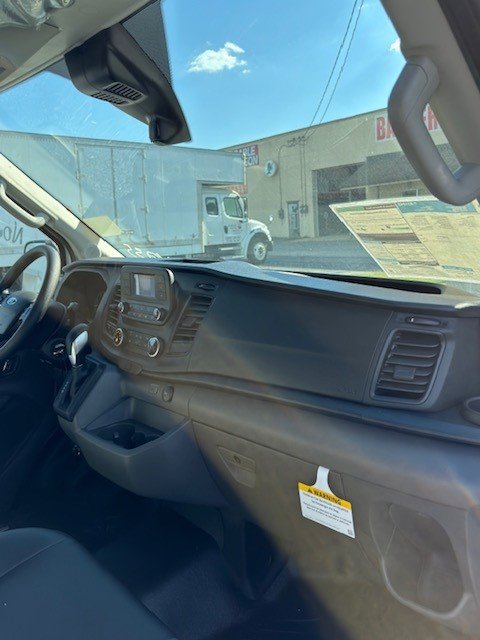New 2024 Ford Transit 250 148 Medium Roof image 21