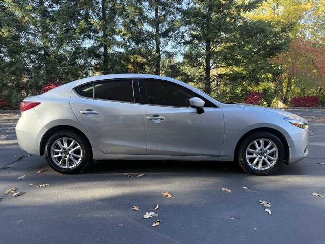 Used 2018 MAZDA MAZDA3 Sport w/ Preferred Equipment Package image 4