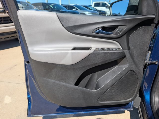 Used 2022 Chevrolet Equinox LS FWD image 31