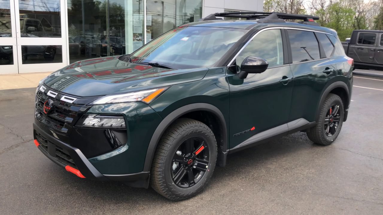 New 2026 Nissan Rogue SV AWD/4WD image 3
