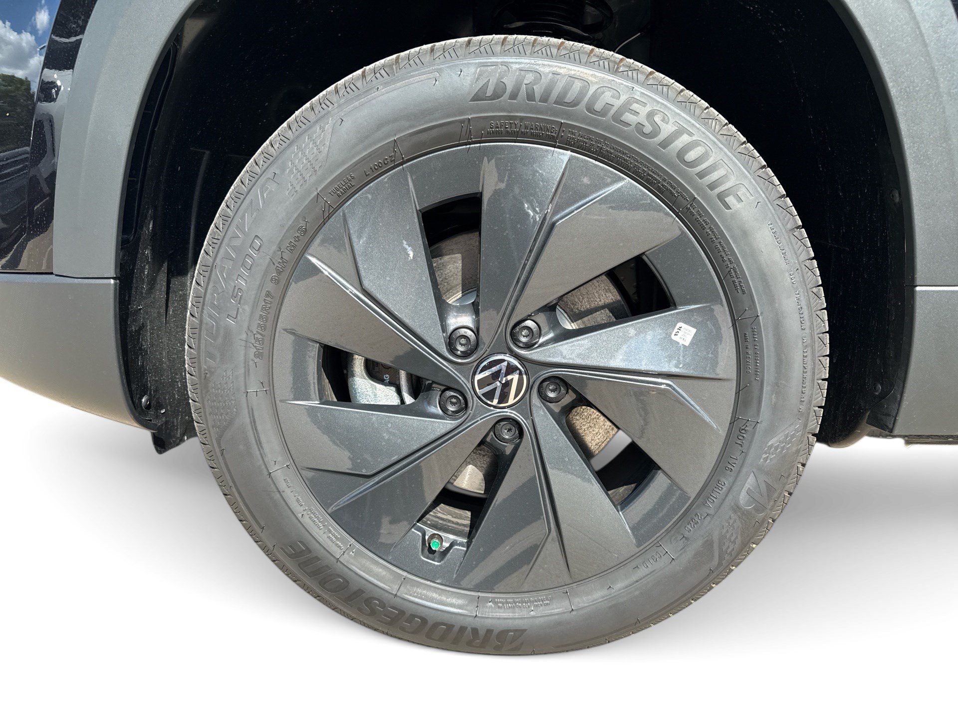 New 2027 Volkswagen Taos S FWD image 18