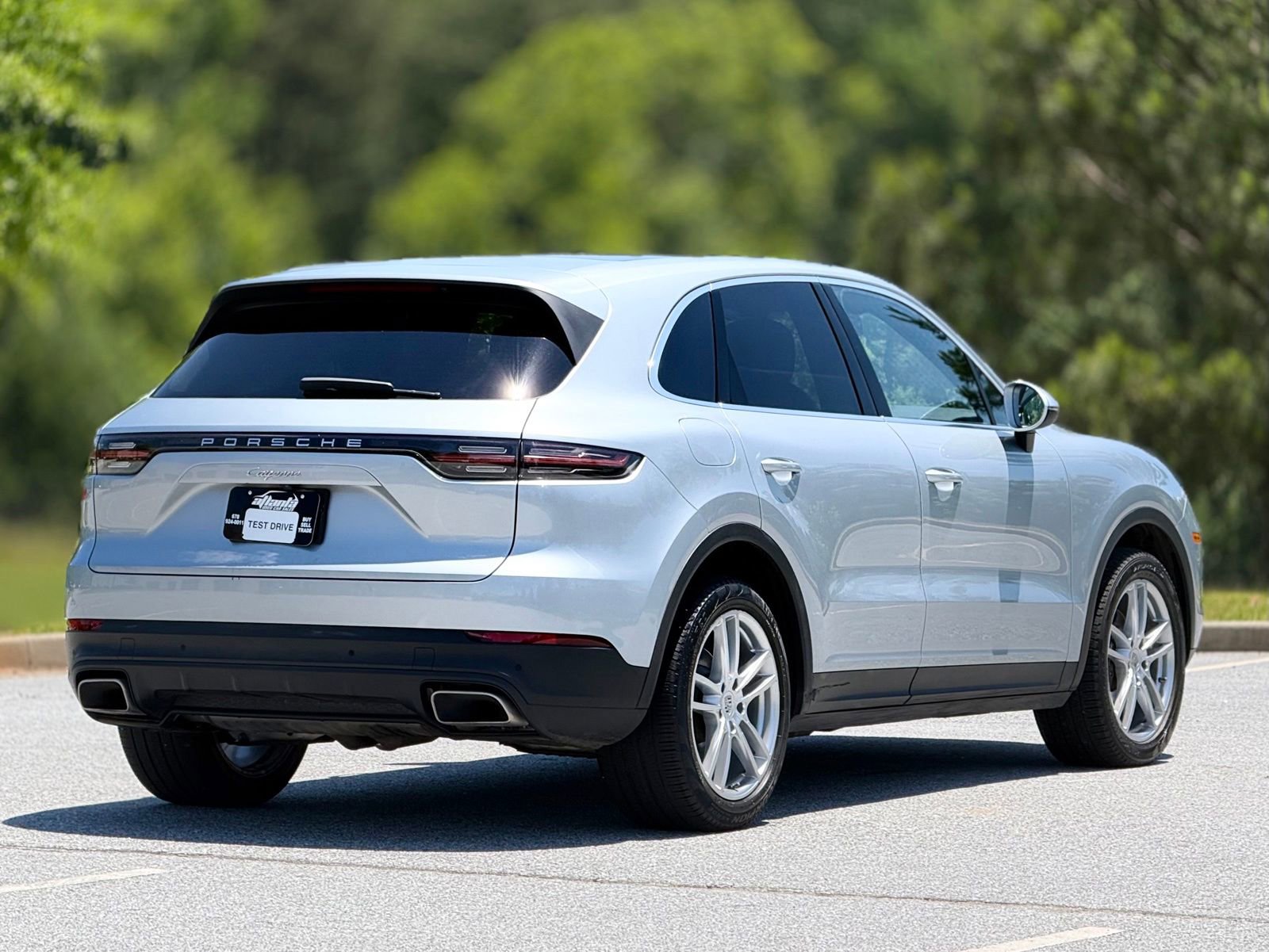 Used 2020 Porsche Cayenne AWD/4WD image 11