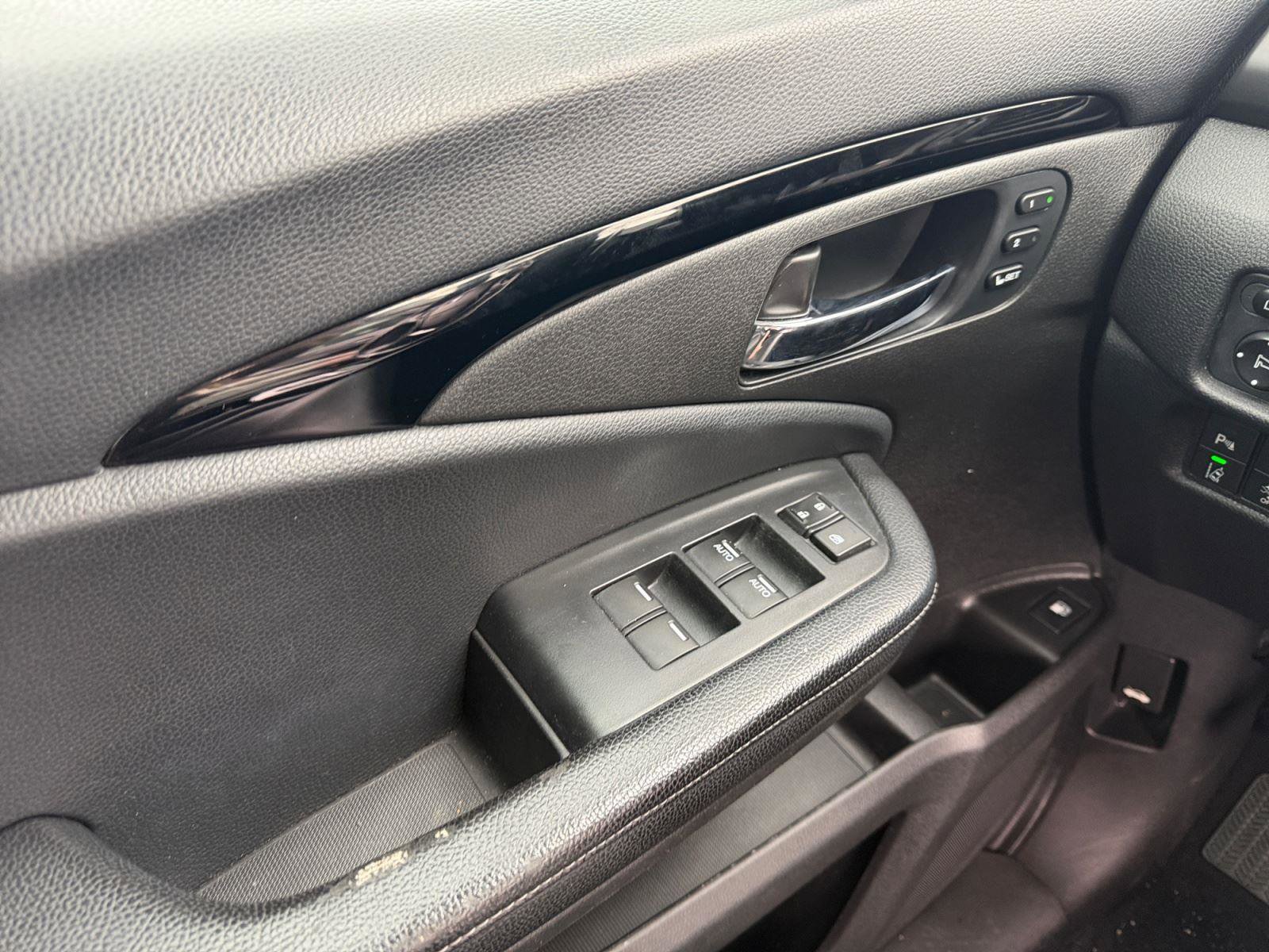 Used 2020 Honda Ridgeline RTL-E image 19