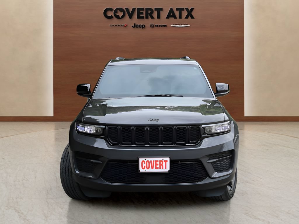 Used 2023 Jeep Grand Cherokee Altitude AWD/4WD image 8