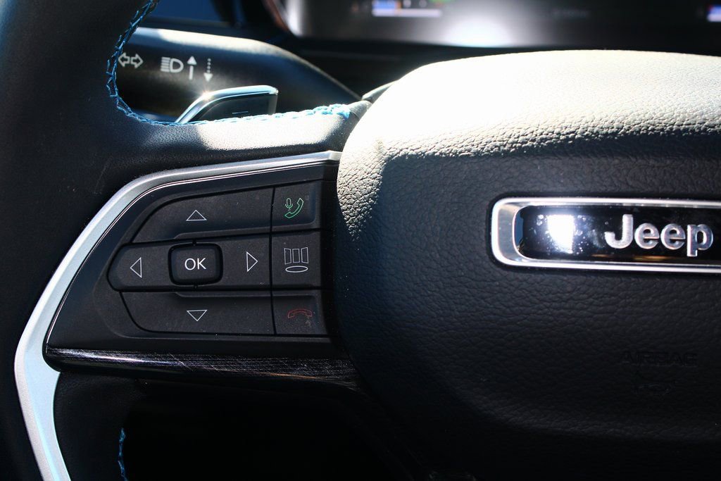 Used 2024 Jeep Grand Cherokee Trailhawk w/ Advanced Protech Group II image 16