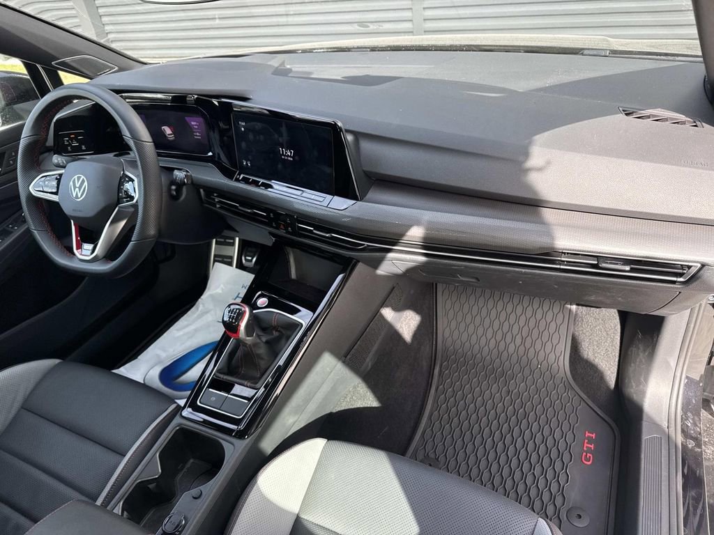 Used 2024 Volkswagen GTI Autobahn image 18