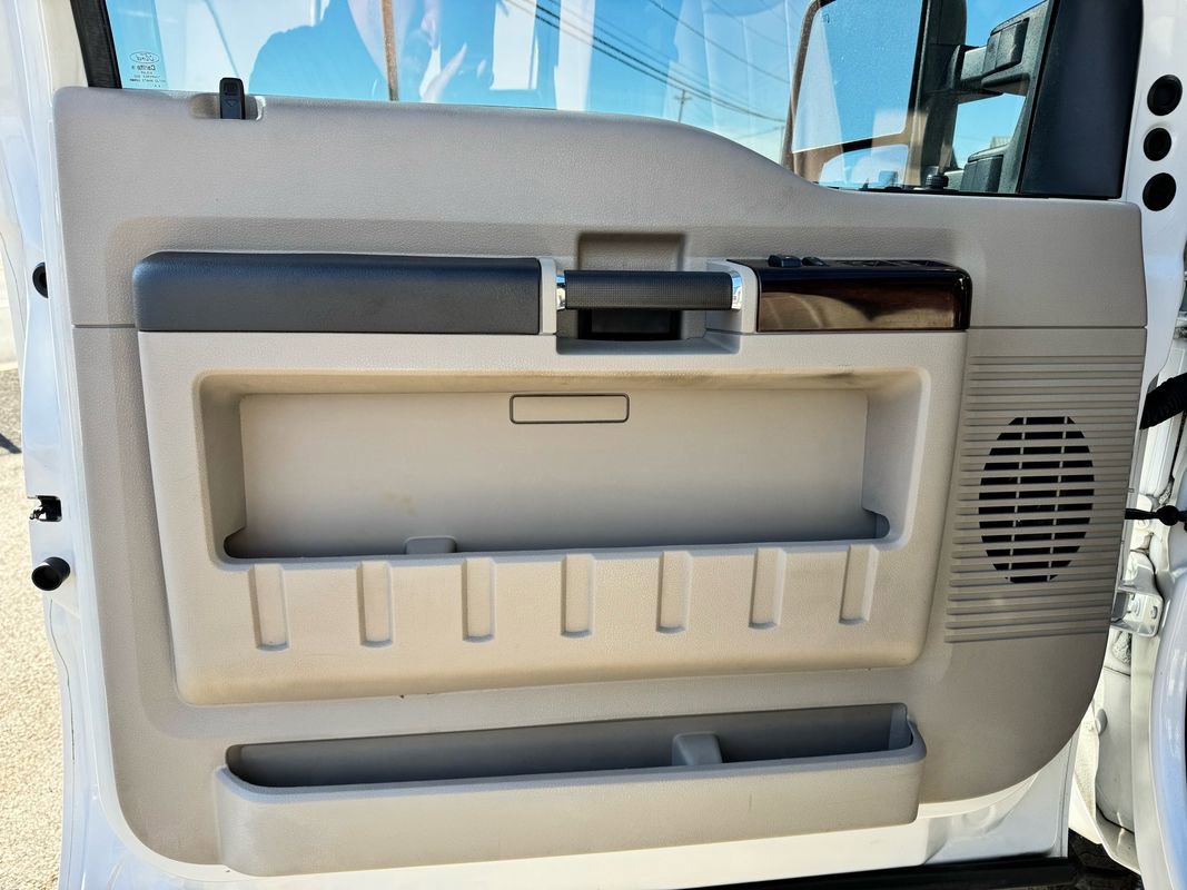 Used 2014 Ford F250 Platinum w/ FX4 Off-Road Package image 9