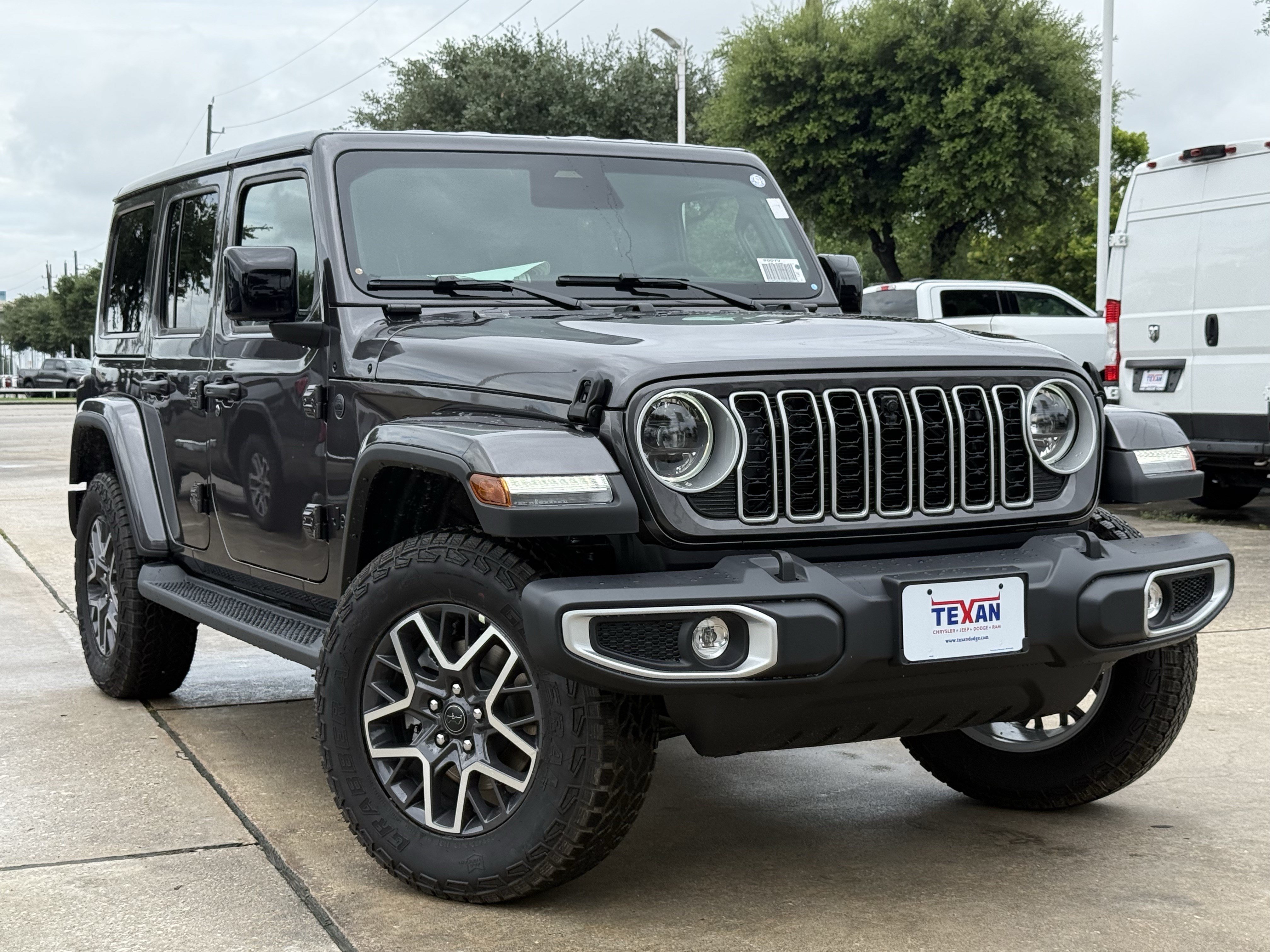 New 2026 Jeep Wrangler Unlimited Sahara AWD/4WD image 2