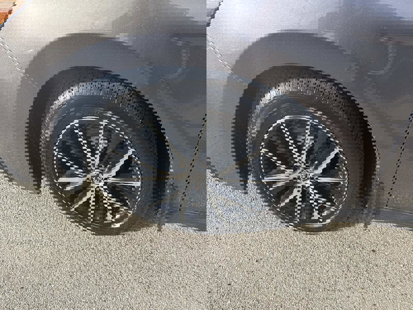 Used 2023 Toyota Camry SE w/ Cold Weather Package image 11