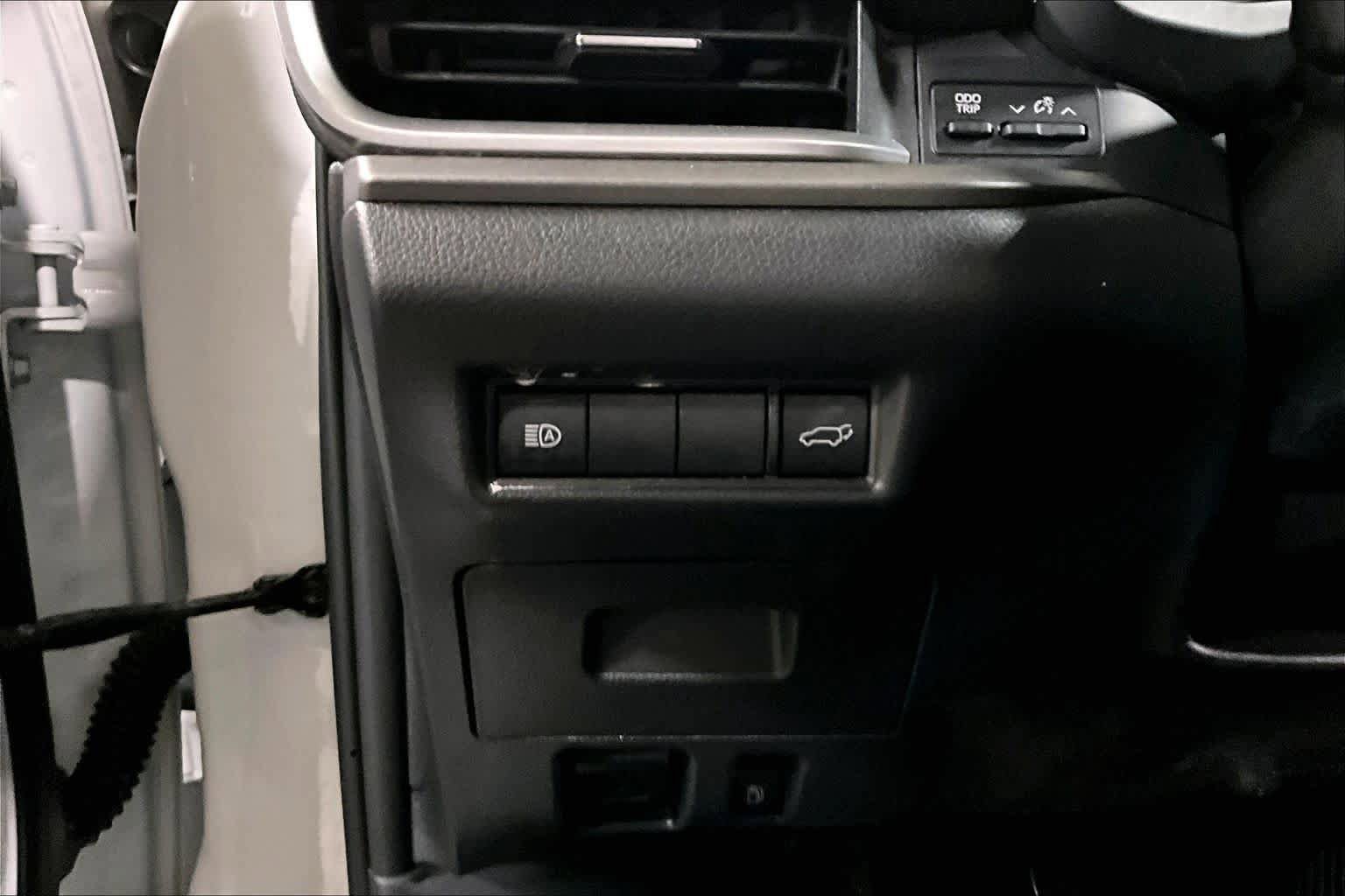 Used 2025 Toyota Grand Highlander AWD image 36