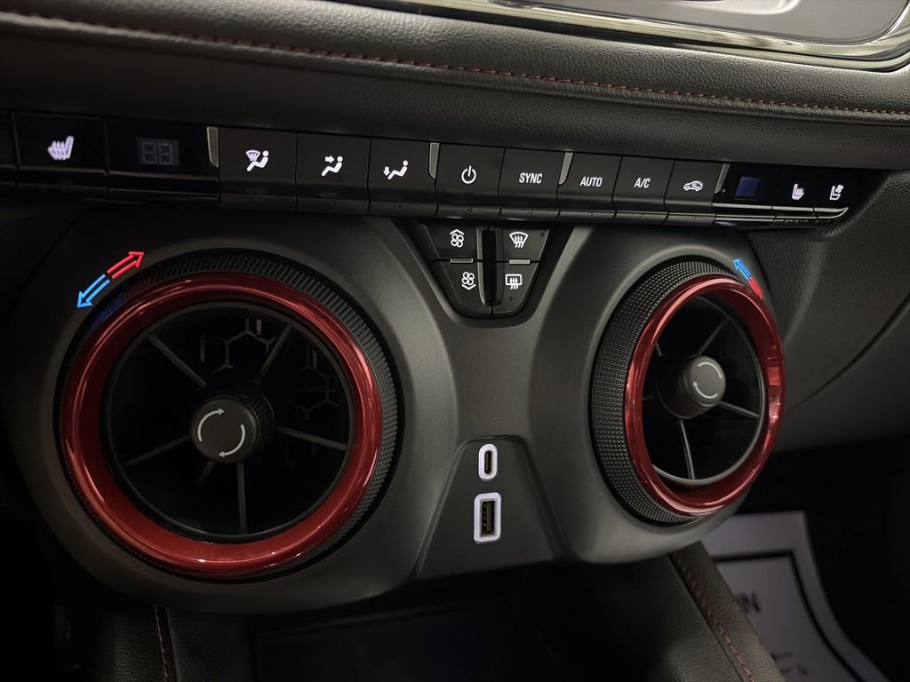 Used 2022 Chevrolet Blazer RS w/ Enhanced Convenience Package image 19