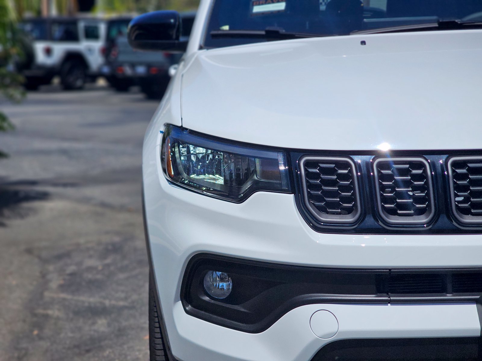 New 2026 Jeep Compass Latitude AWD/4WD image 3
